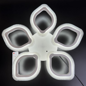 Люстра led 70W білий корпус геометричний дизайн IP20 зміна кольору з пультом