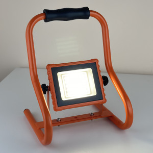 Ліхтар прожекторний LEDVANCE (Osram) Led Worklight Battery ІР44 10W з акумулятором