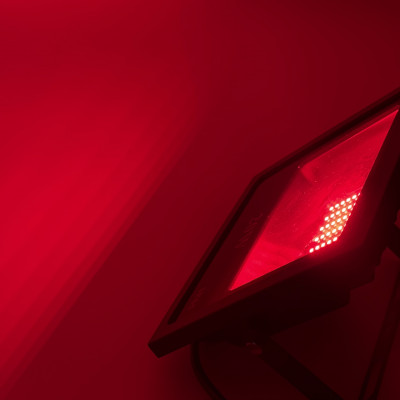 Лед прожектор червоний 20W IP65 SMD2835 1800Лм РЕМОНТОПРИДАТНИЙ