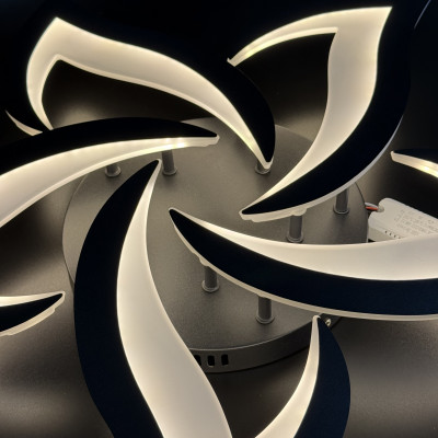 Стельова люстра 90W чорна три режими світла IP20 8100лм, без пульта