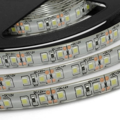 Лента светодиодная SMD2835 12В 120 д.м. IP65 12Вт 9000-10000K белый экстрахолодный 8мм (цена 1м)