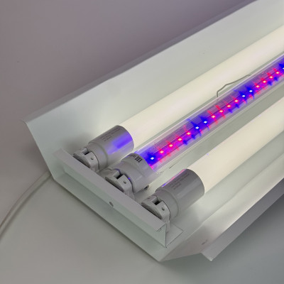 Cвітильник для рослин, розсади на три ефективні ЛЕД лампи Т8 1.2м Fito + 2х 5000К 52W Led-Story