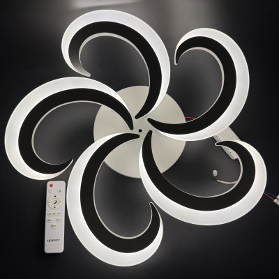 Світлодіодна люстра 70Вт для дитячої з пультом керування 3000-6500К