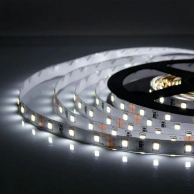 Светодиодная лента SMD 2835 12V 60 д.м. IP20 Холодный белый (цена 1 м)