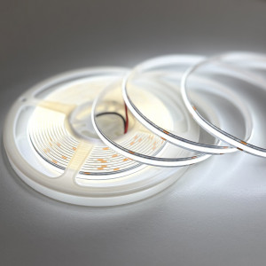 Світлодіодна стрічка COB 320д.м. 24V IP20 12W 1500Lm 7000-7500K продаж бобінами 5м (ціна 1м)