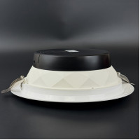 Врізний лед світильник DownLight Leddy 40W IP 44 Pf 0.98 4000K UGR <19 PREMIUM