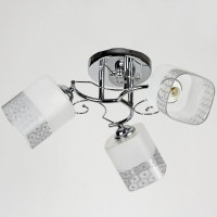 Люстра хромовая с узором три стеклянных плафона, патрон E27