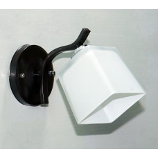 Скляний світильник на стіну чорний корпус E27