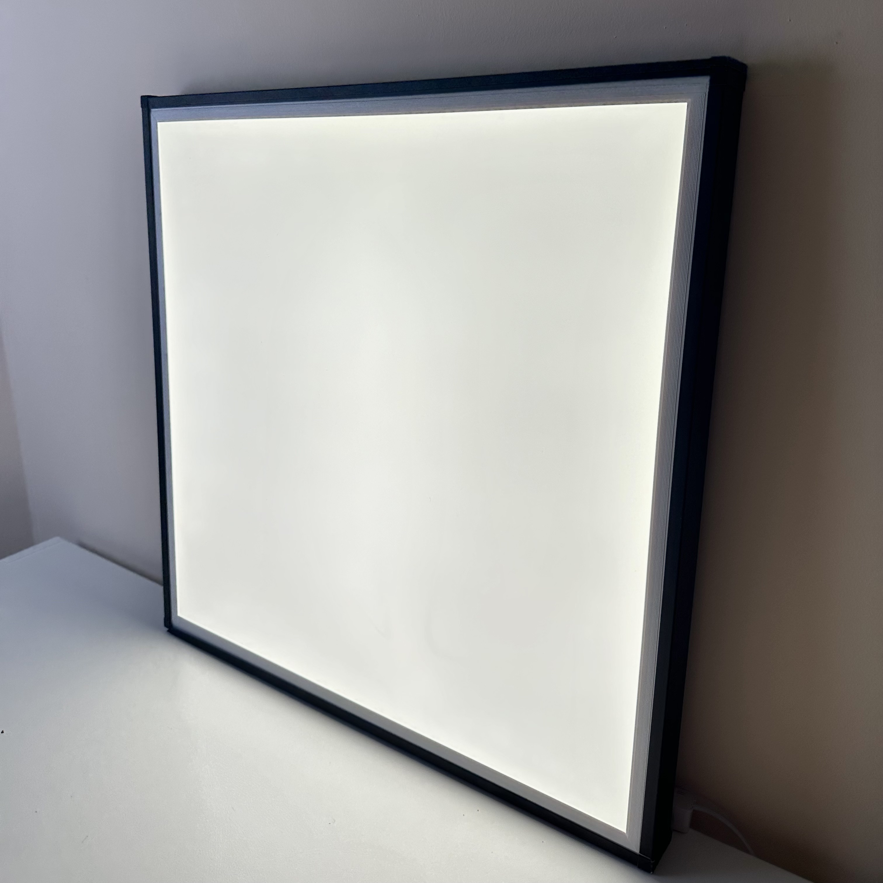 Led панель 600х600 36W 6500К с черной рамкой накладного монтажа