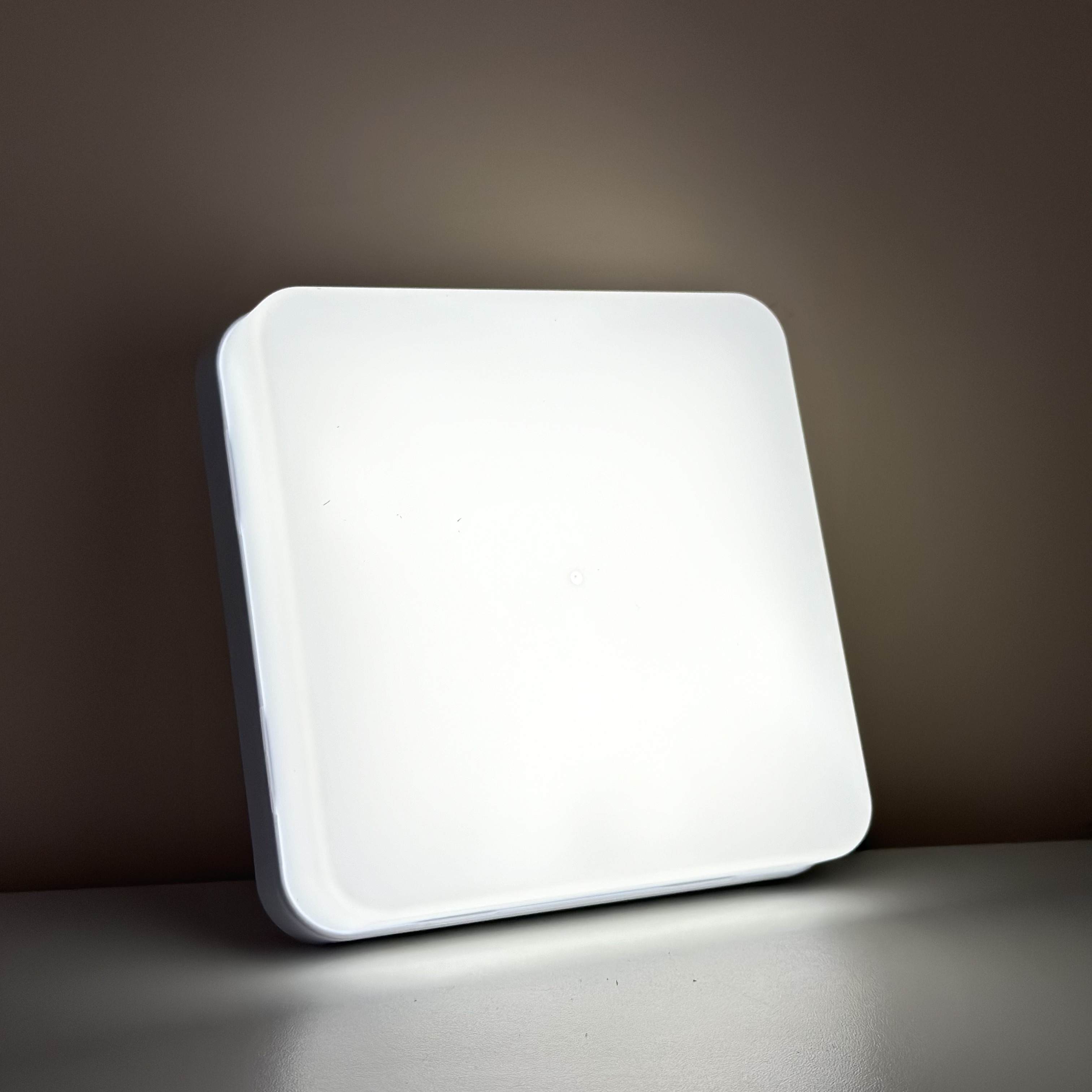Cветодиодные светильники AVT Crona 18W 5000К IP40 квадрат