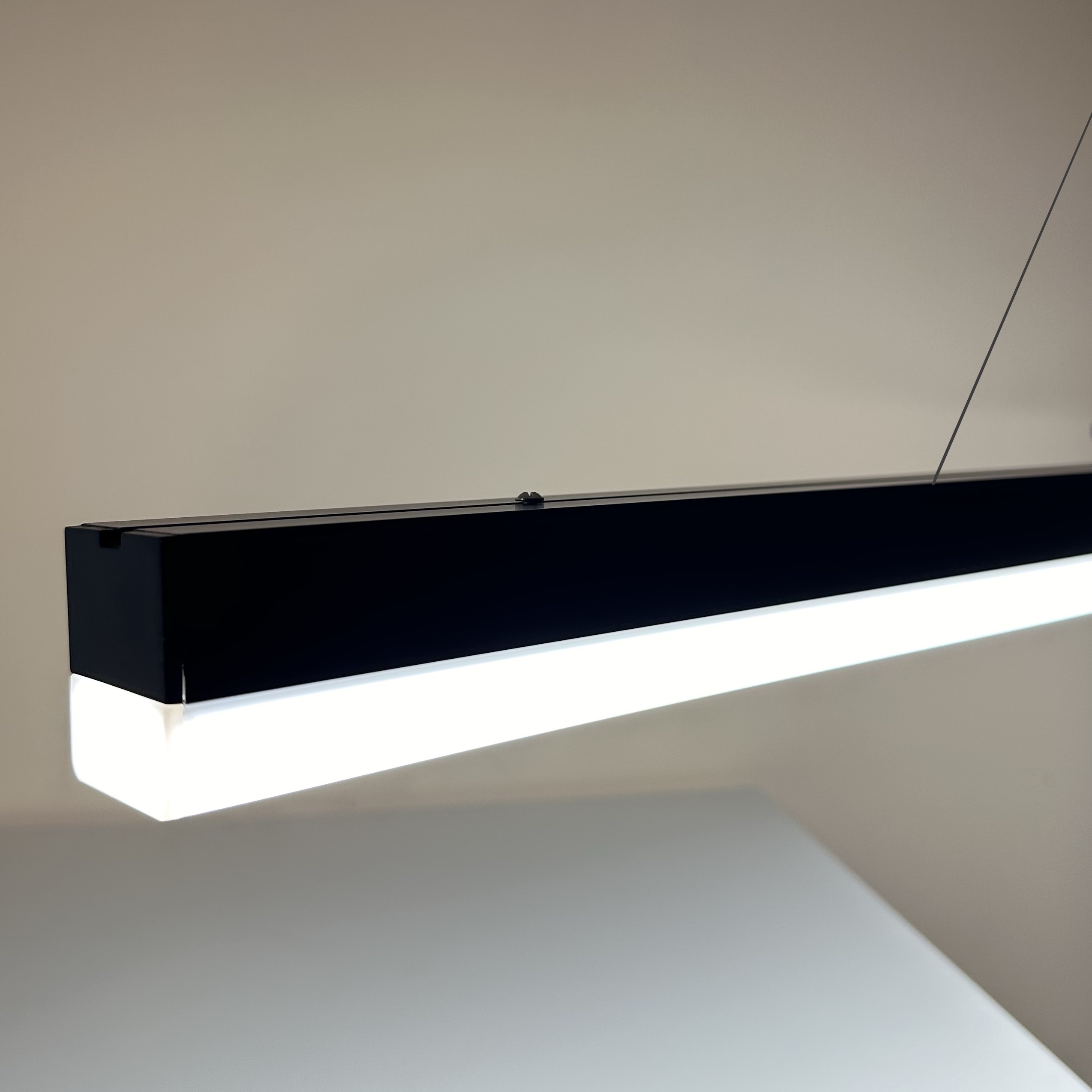 Led светильники линейные подвесные 24Вт 6500К IP20 2400Lm 1130mm алюміній