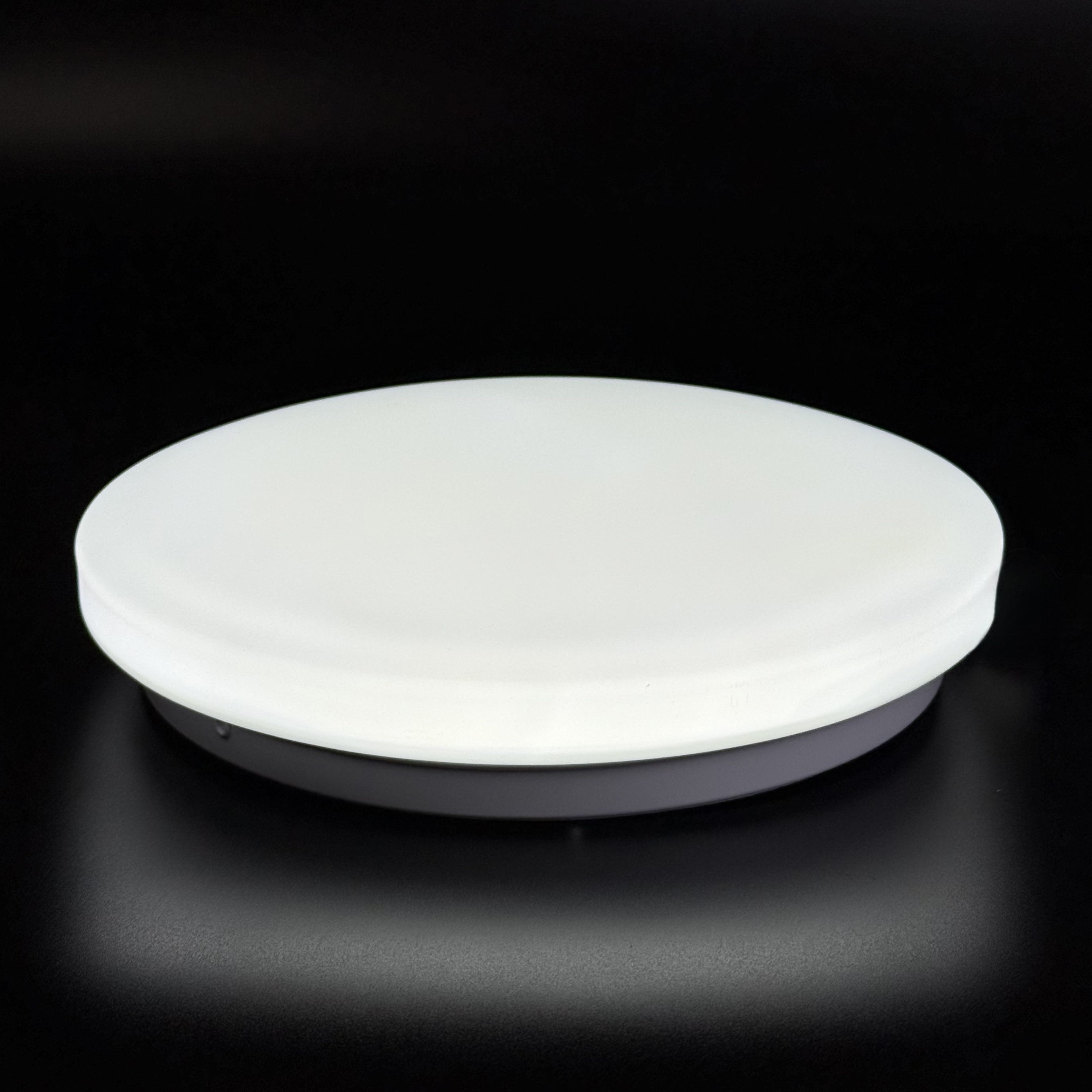 Led потолочный светильник 36Вт 6000К белый корпус, матовый рассеиватель Ø330 мм
