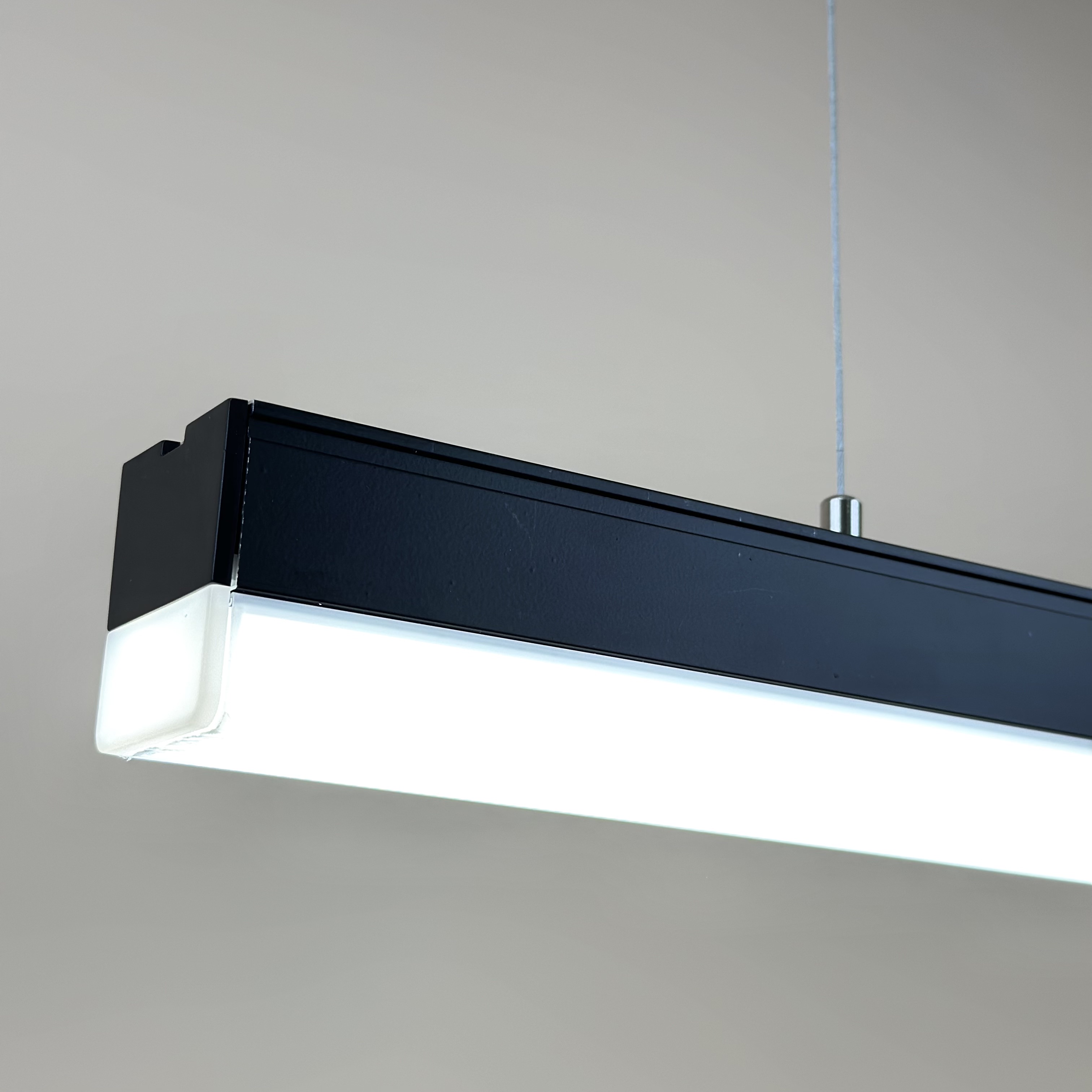 Подвесной светильник 36Вт 6300Lm (175Lm/W) 5000К IP20 алюминий черный PREMIUM