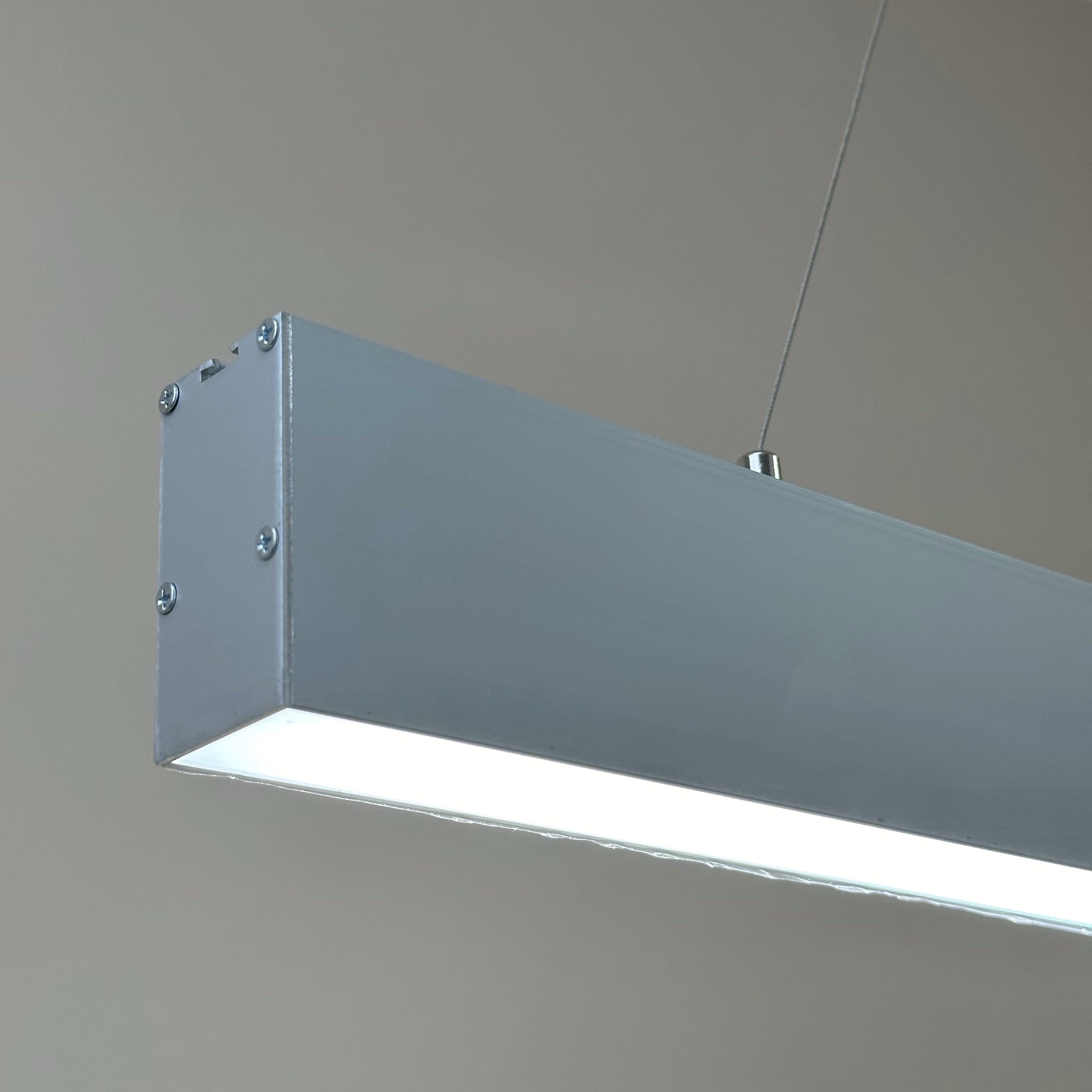 Подвесной светильник 50W 7000Lm (140Lm/W) 5000К 1000мм корпус серебро