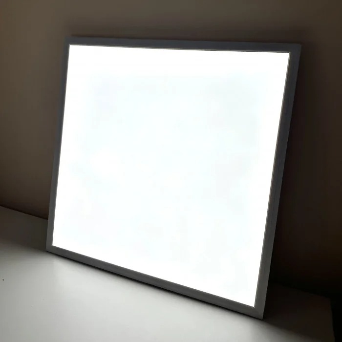 Led панель 600х600 48Вт 4800Лм холодный белый 6500К с черной рамкой для накладного монтажа Led-Story